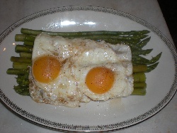 Uova rettangolari con asparagi light