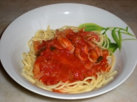 Spaghetti con moscardini e seppie al rosso