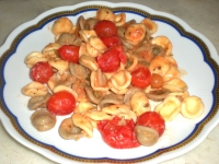 Insalata fredda di orecchiette bicolori