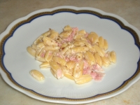 Gnocchetti sardi con panna e prosciutto cotto