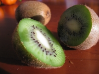 Kiwi ripieni di crema